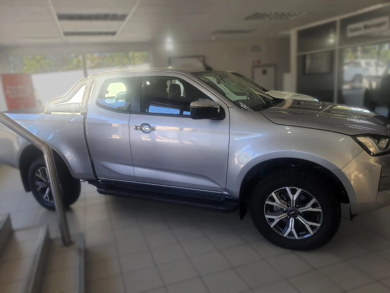 ISUZU 3.0 DDI E/CAB HR LSE A/T