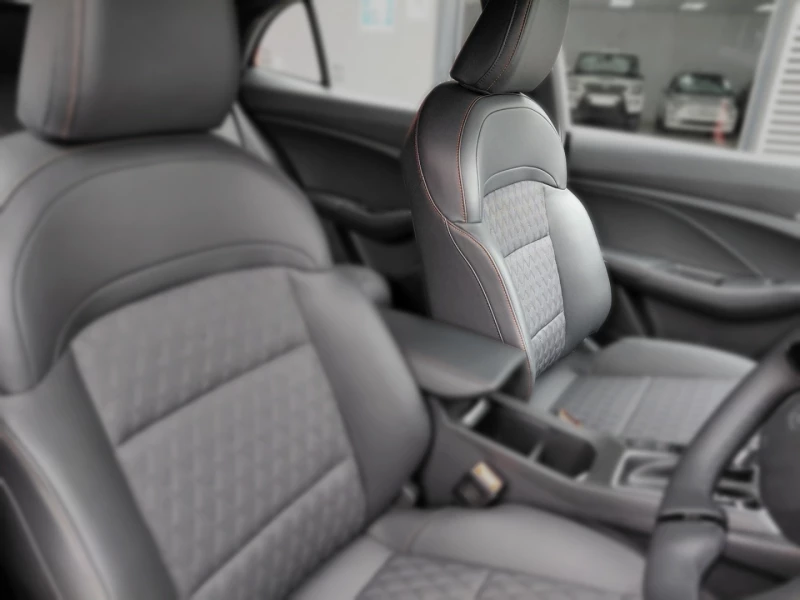 MG MG3 1.5L AT DELUX