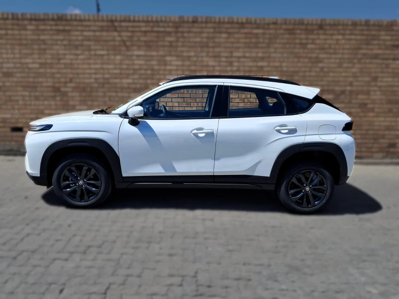 TOYOTA  STARLET CROSS 15L XS AT