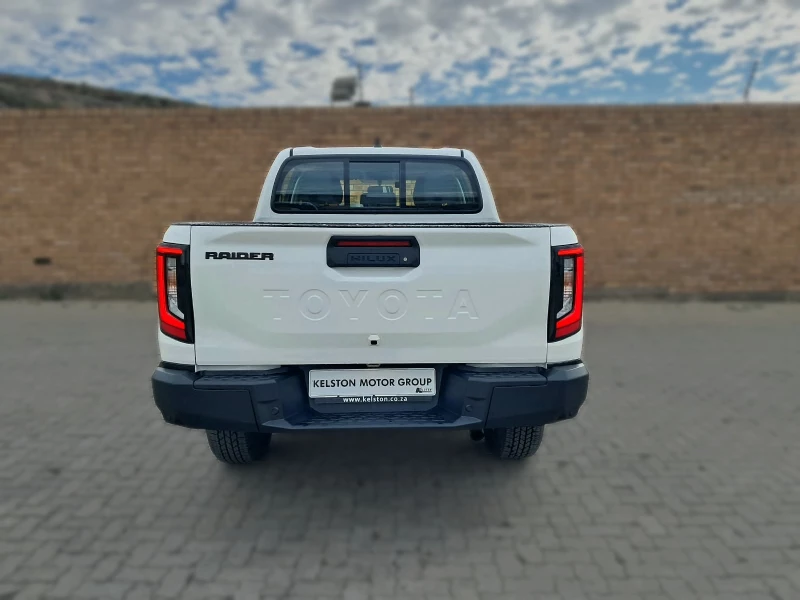2026 Toyota  Hiluxdc 28 Gd6 Rb Rai At