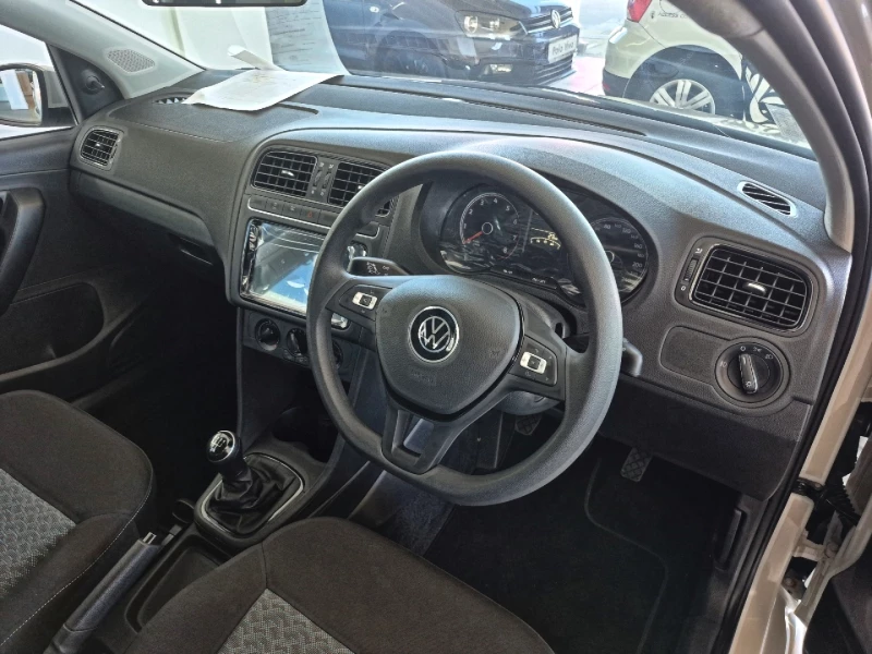 VOLKSWAGEN POLO VIVO 1.4 63KW LIFE