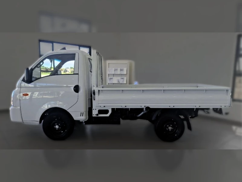 HYUNDAI H100 BAKKIE 2.6 SKD DECK F/L