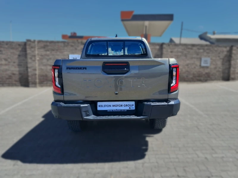 TOYOTA  HILUX DC 28 GD6 RB RAI AT