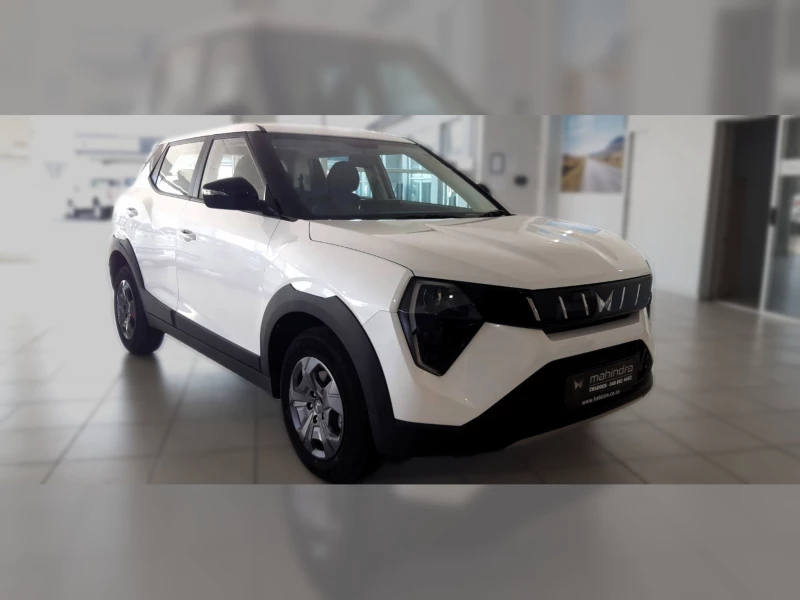 MAHINDRA XUV3X0 1.2T MX3 MT