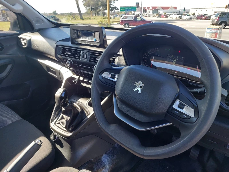 2025 Peugeot Landtrek Single Cab 1.9d Professional 4x2 Mt 
