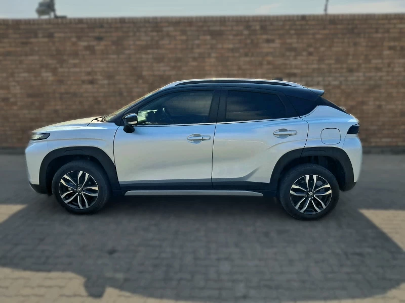 2025 Toyota Starlet Cross 15l Xr At