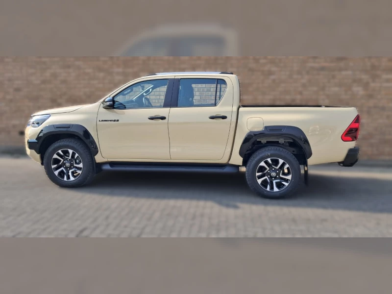 TOYOTA  HILUX DC 28 4X4 LGD55 6AT