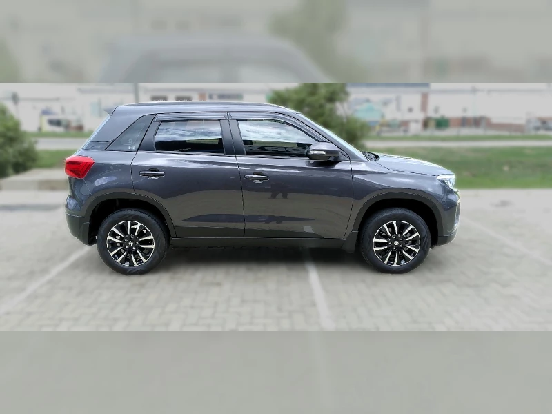 2023 Suzuki Vitara Brezza 15 Glx