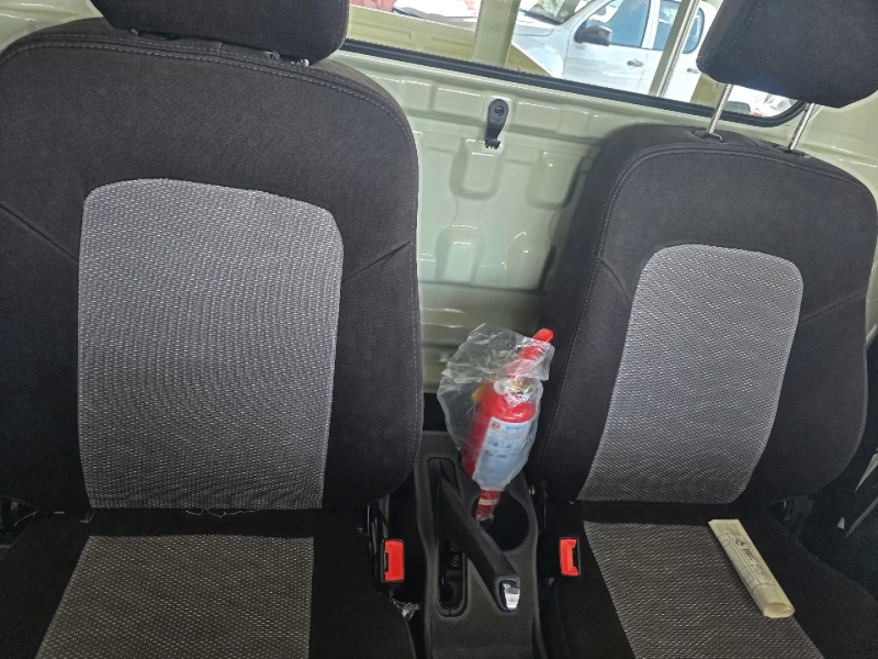 FOTON TRUCK MATE DROPSIDE WITH AC
