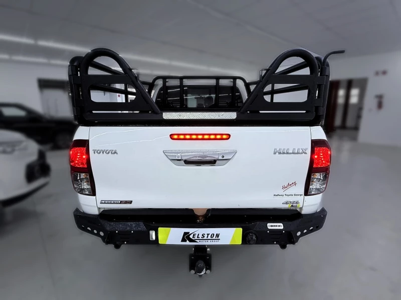 2020 Toyota Hilux Extra Cab 2.8 Gd-6 Rb Raider At
