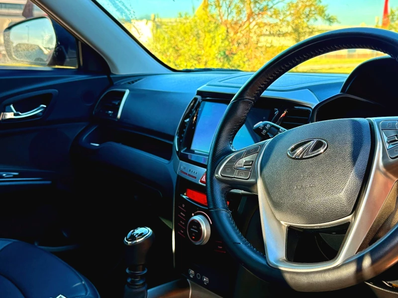 2022 Mahindra Xuv 300 W8 Diesel 1.5 Mt