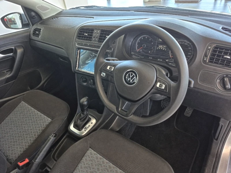 VOLKSWAGEN POLO VIVO 1.6 77KW LIFE TIPTRONIC