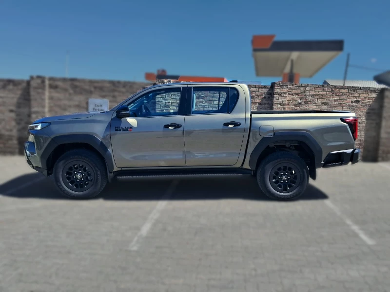TOYOTA  HILUX DC 28 GD6 RB RAI AT