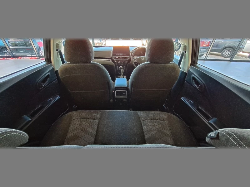 MAHINDRA XUV3X0 1.2T MX3 AT