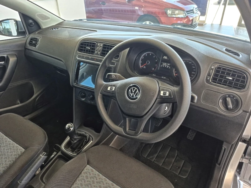 VOLKSWAGEN POLO VIVO 1.4 63KW LIFE