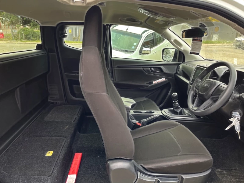 ISUZU 1.9 DDI E/CAB HR L