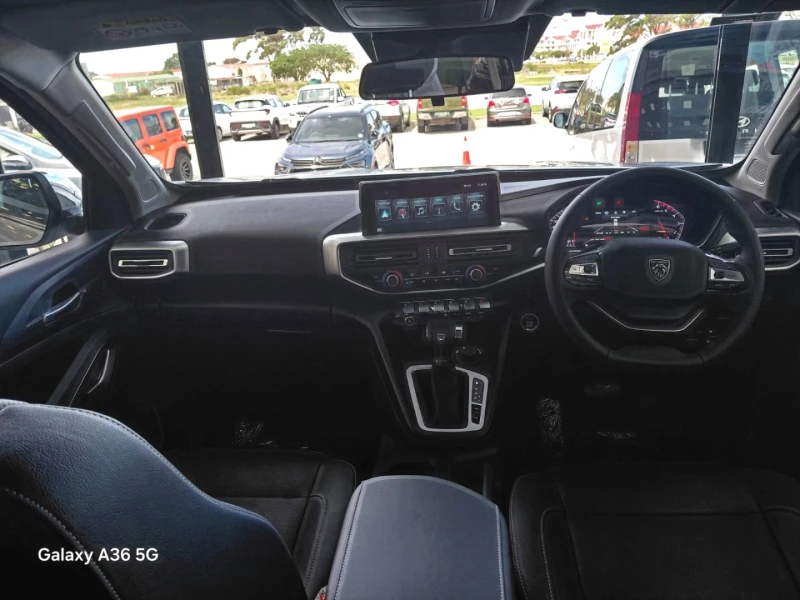 PEUGEOT LANDTREK 1.9 TD 4ACTION DOUBLE CAB 4X4 AT