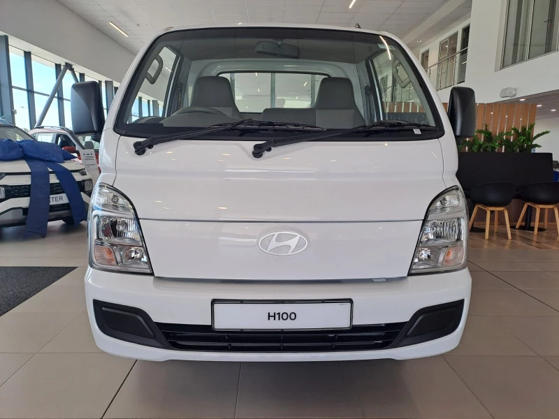 HYUNDAI H100 BAKKIE 2.6 SKD AC DECK F/L
