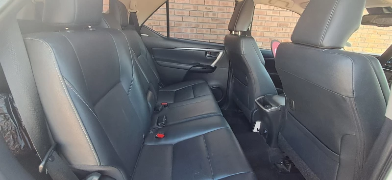 2022 Toyota Fortuner 28gd-6 Vx At