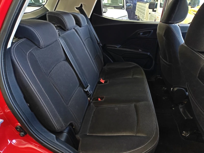 2024 Mahindra  Xuv 300 W4 Petrol 12 Mt Se