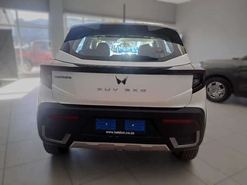 MAHINDRA XUV3X0 1.2T MX3 AT