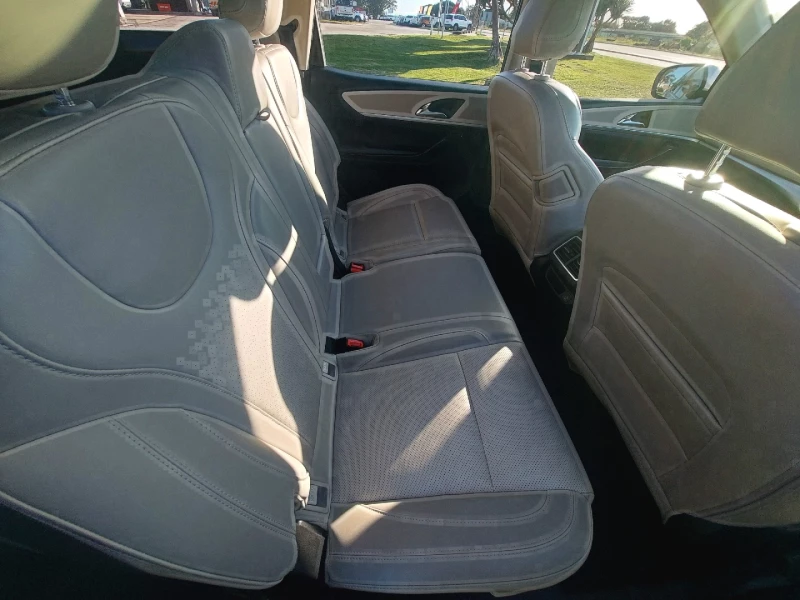 2023 Mahindra Xuv 700 20 Ax7l At