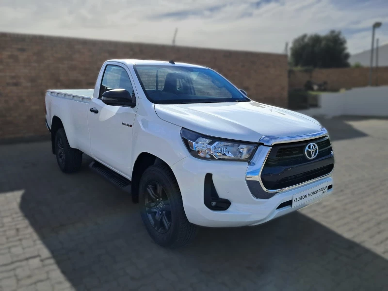 TOYOTA  HILUX SC 24GD6 RB RAI AT
