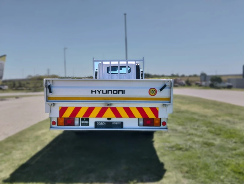 HYUNDAI EX-8 DROPSIDE