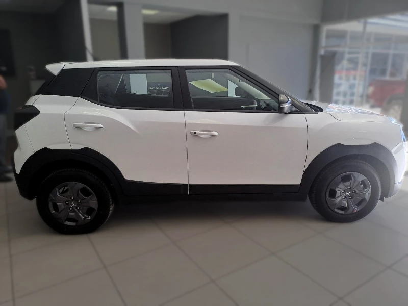 MAHINDRA XUV3X0 1.2T MX3 AT
