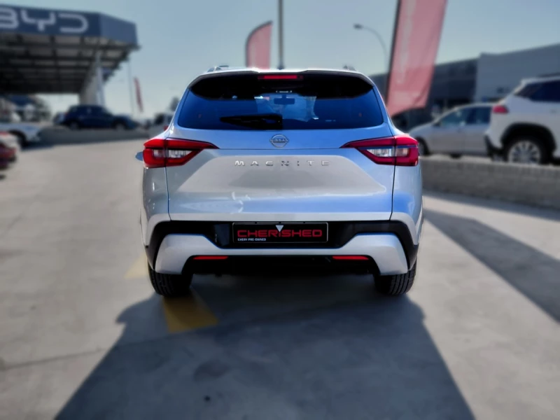 2025 Nissan Magnite 10 Visia