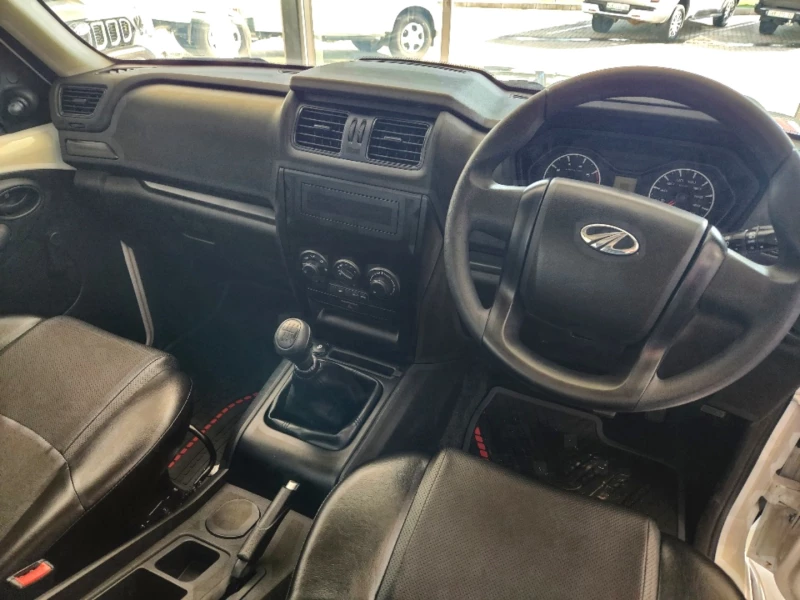 MAHINDRA PIK UP 2.2 MHAWK SC 4X4 S4 AIRCON MT