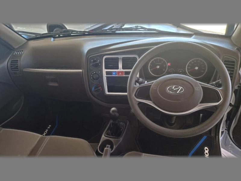 HYUNDAI H100 BAKKIE 2.6 SKD DECK F/L