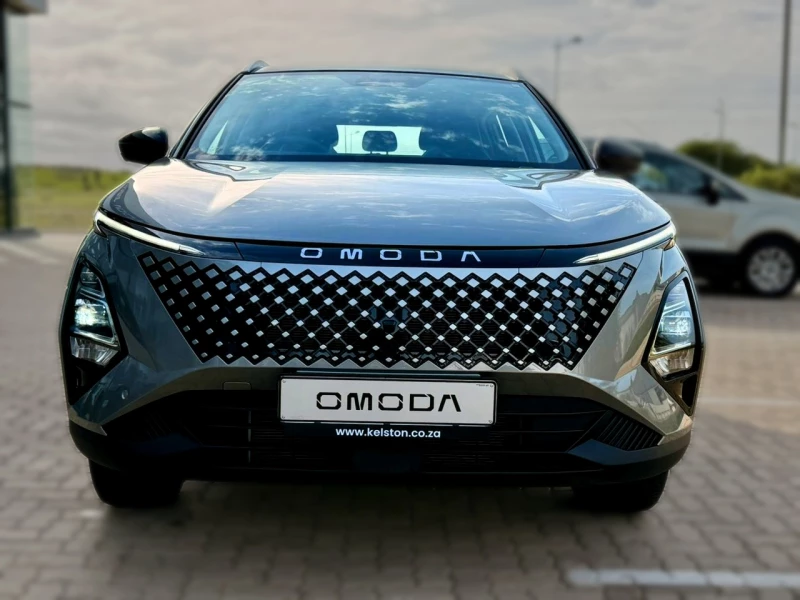 OMODA C5 HEV