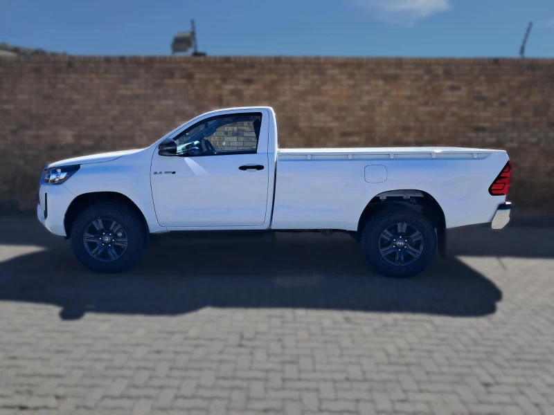 TOYOTA  HILUX SC 24GD6 4X4 RAI 6MT