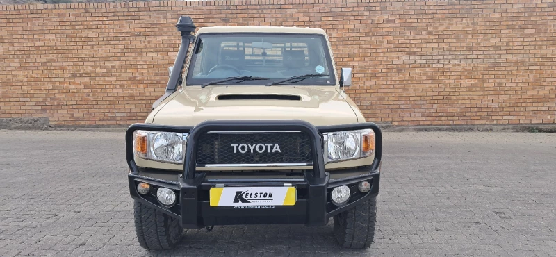 2021 Toyota  Land Cruiser Pick Up 79 45d 70th Ed Pu Sc