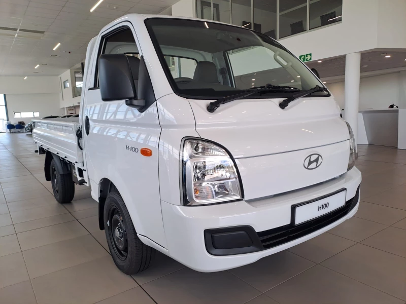 HYUNDAI H100 BAKKIE 2.6 SKD AC DECK F/L