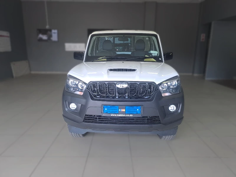 MAHINDRA PIK UP 2.2 MHAWK SC 4X2 S4 REFRESH AIRCON