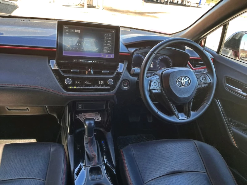 2026 Toyota  Corolla Cross 18 Hev Gr-s