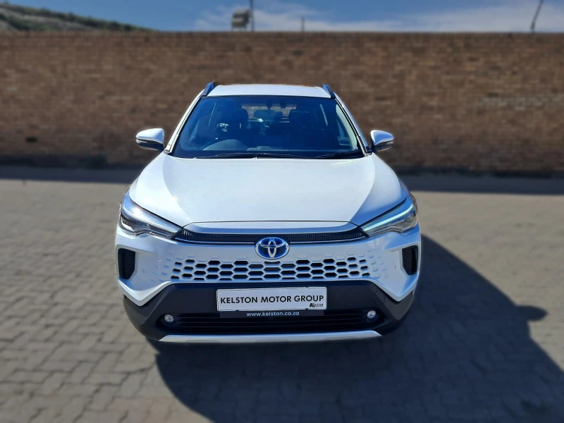 TOYOTA  COROLLA CROSS 18 HEV XS