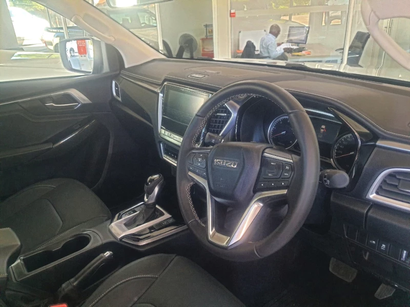 ISUZU 3.0 DDI E/CAB HR LSE A/T