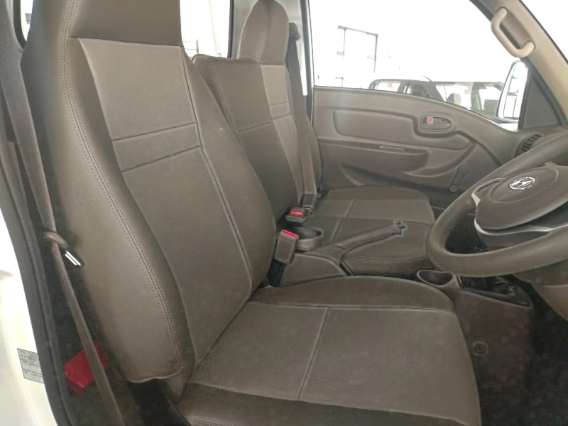 HYUNDAI H100 BAKKIE 2.6 SKD AC DECK F/L