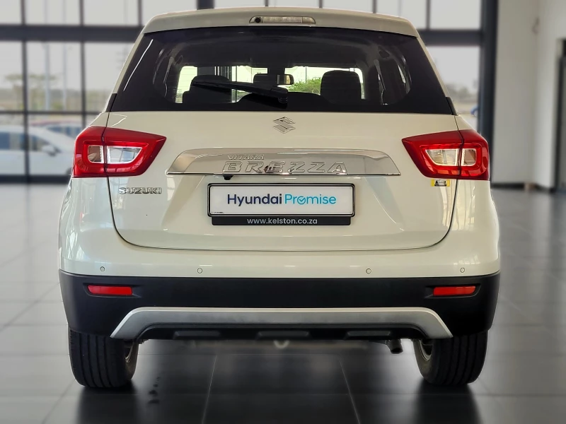 2022 Suzuki  Vitara Brezza 15 Glx At