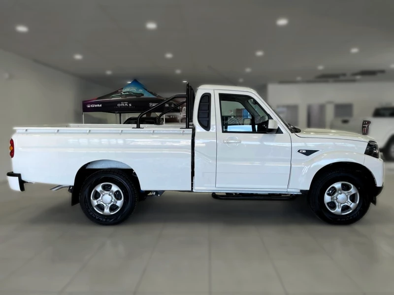 MAHINDRA PIK UP 2.2 MHAWK SC 4X2 MT S6 REFRESH
