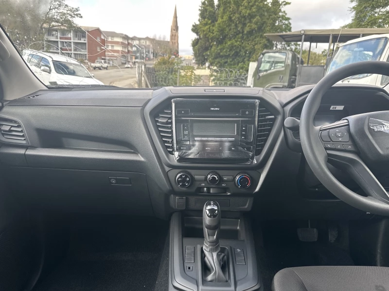 ISUZU 1.9 DDI DOUBLE CAB HR L A/T