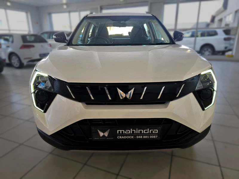 MAHINDRA XUV3X0 1.2T AX5 AT