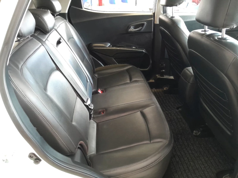 2022 Mahindra Xuv 300 W8 Diesel 1.5 Mt