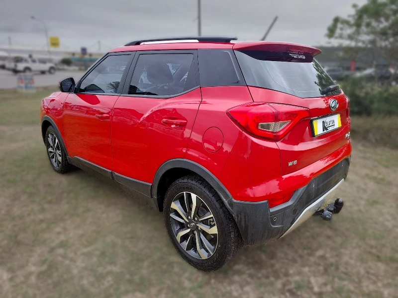2022 Mahindra Xuv 300 W8 Diesel 1.5 Mt