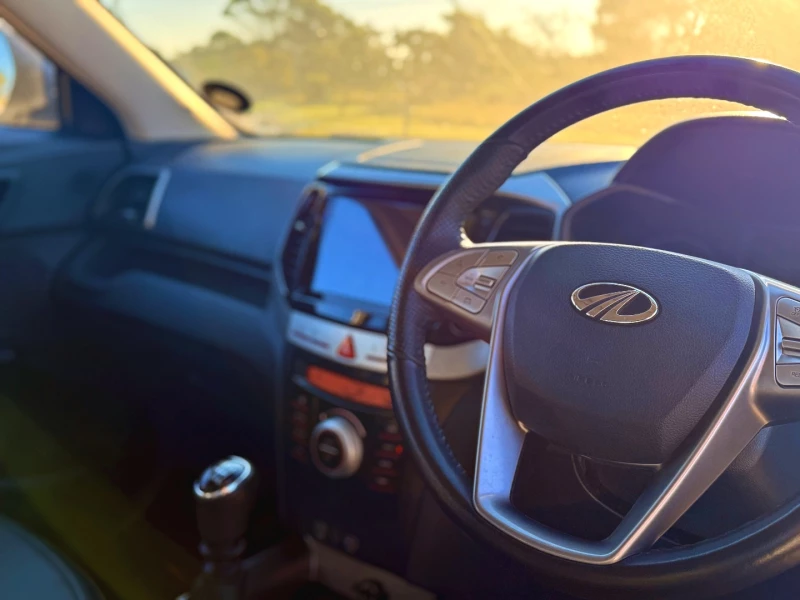 2022 Mahindra Xuv 300 W8 Diesel 1.5 Mt