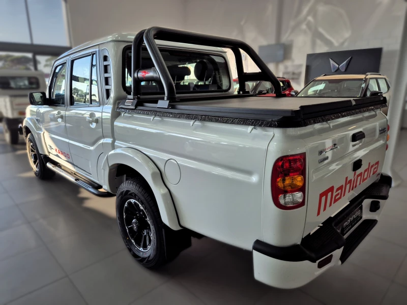 2026 Mahindra Pik Up 22 Mhawk Dc 4x2 S11 At Karoo