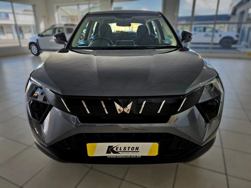 2025 Mahindra Xuv3x0 1.2t Mx2 Mt